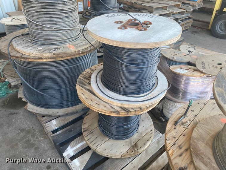 image for item IG9585 Rolls of cable