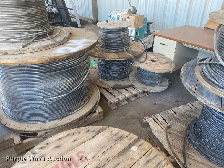 image for item IG9585 Rolls of cable