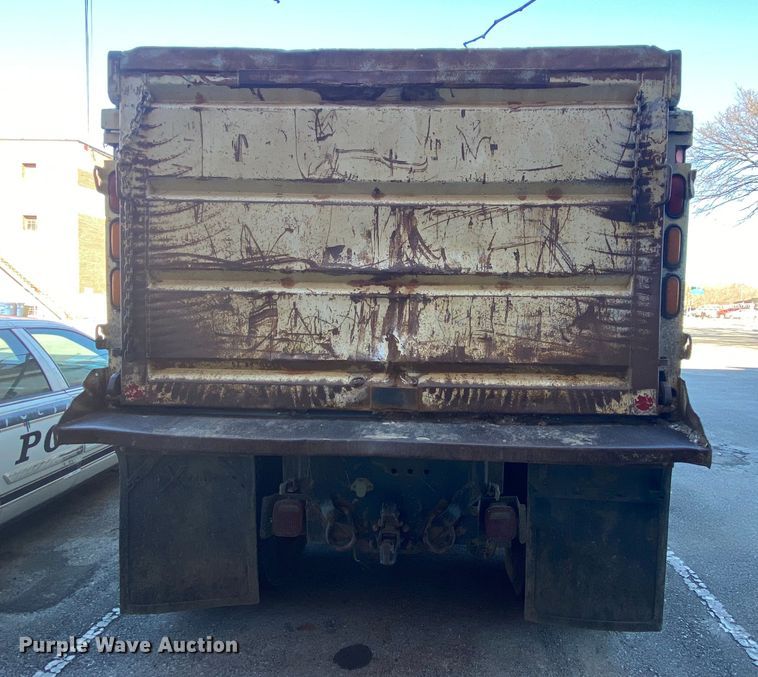 image for item IG9586 2009 International WorkStar 7400  dump truck