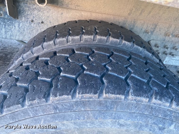 image for item IG9586 2009 International WorkStar 7400  dump truck