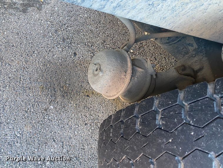 image for item IG9586 2009 International WorkStar 7400  dump truck