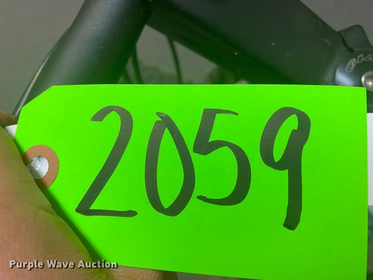 image for item IG9592 Giant Rainier mountain bicycle