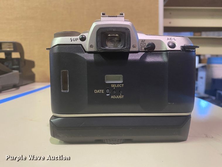 image for item IG9605 (3) cameras