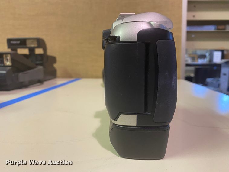 image for item IG9605 (3) cameras