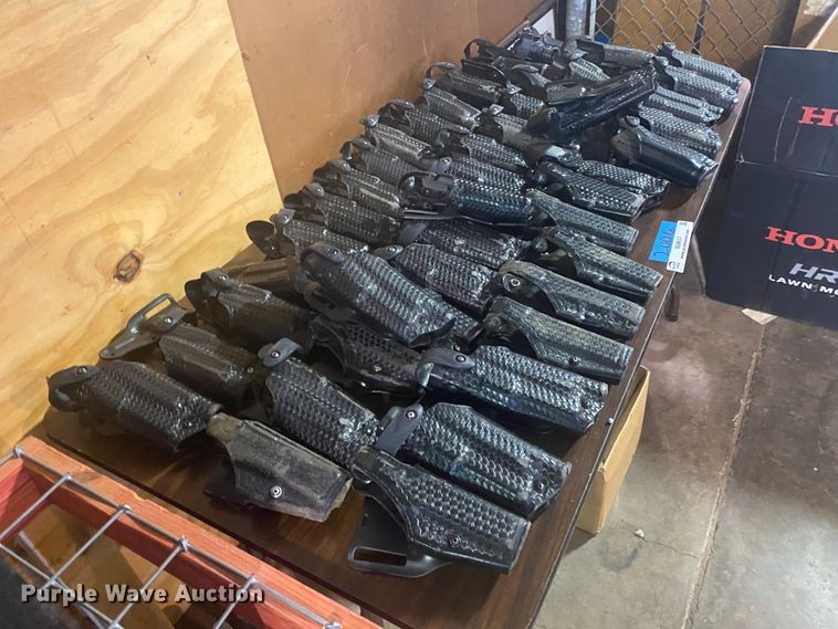 image for item IG9617 Safariland holsters