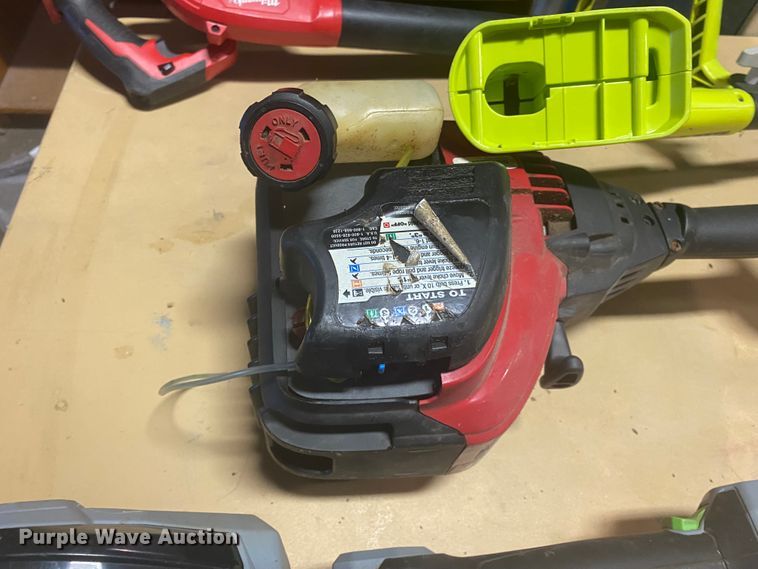 image for item IG9623 Lawn and garden equipment