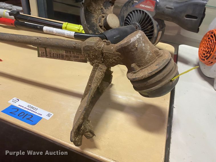 image for item IG9623 Lawn and garden equipment