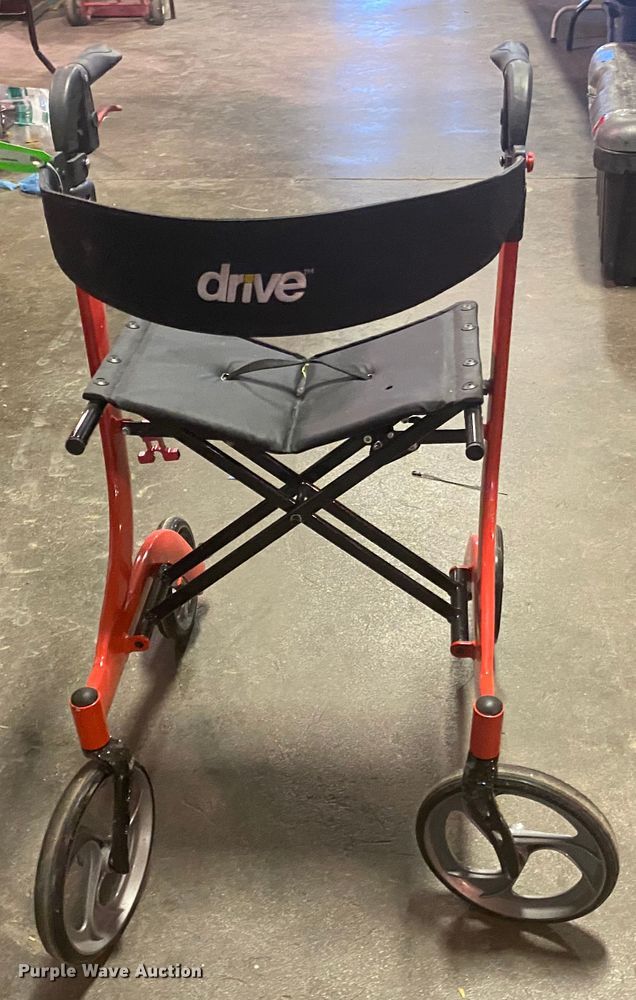 Drive GV974RDT/F22 Rollator walker in Tulsa, OK Item IG9626 sold