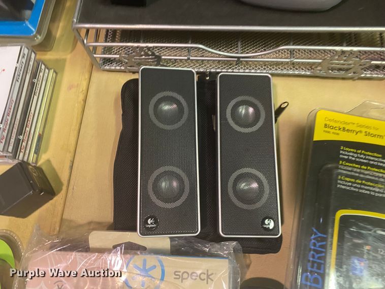 image for item IG9631 Office supplies and equipment