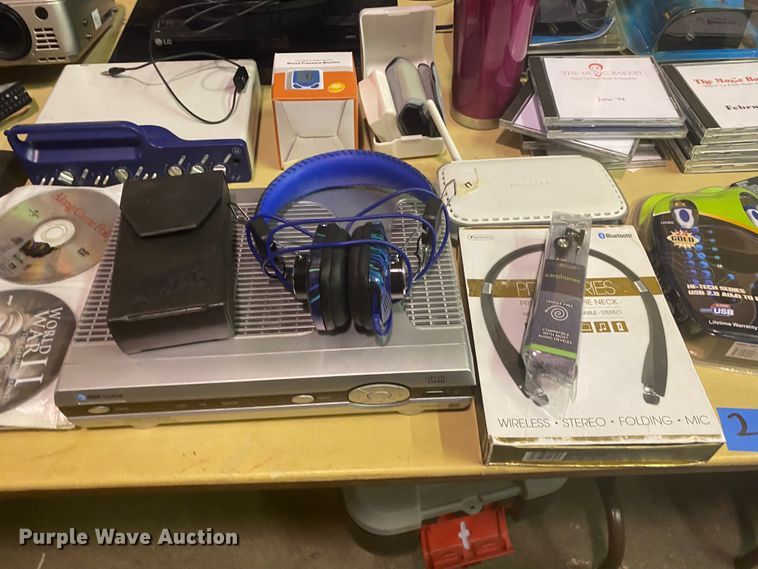 image for item IG9631 Office supplies and equipment