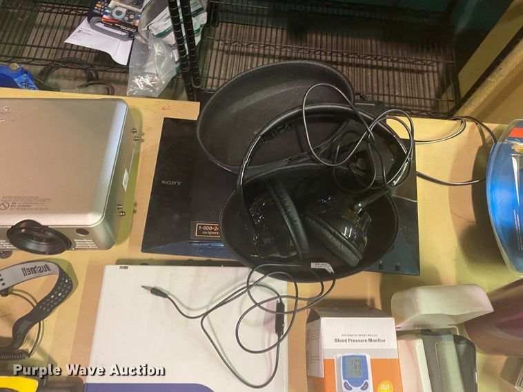 image for item IG9631 Office supplies and equipment