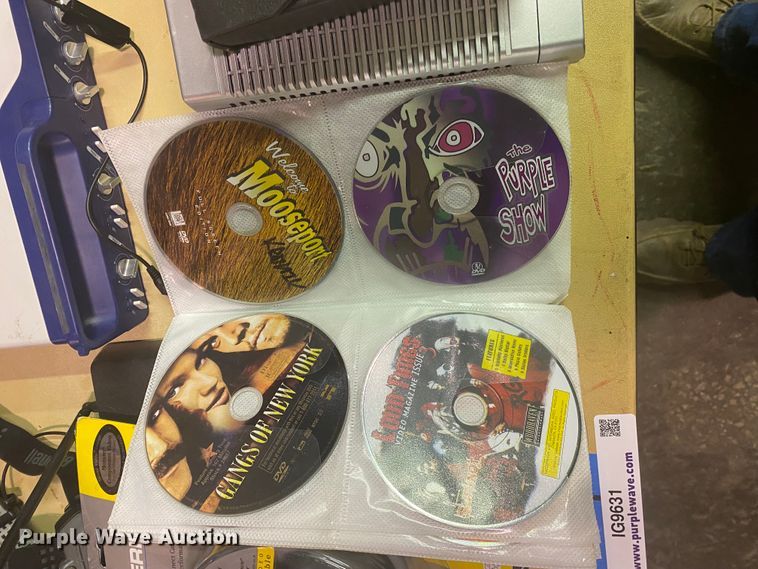 image for item IG9631 Office supplies and equipment