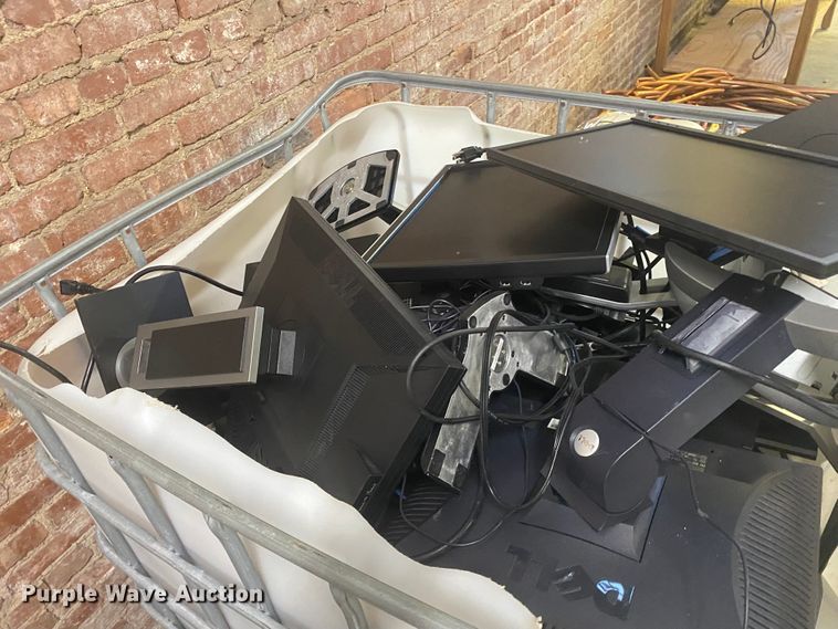 image for item IG9637 Approximately 34 monitors