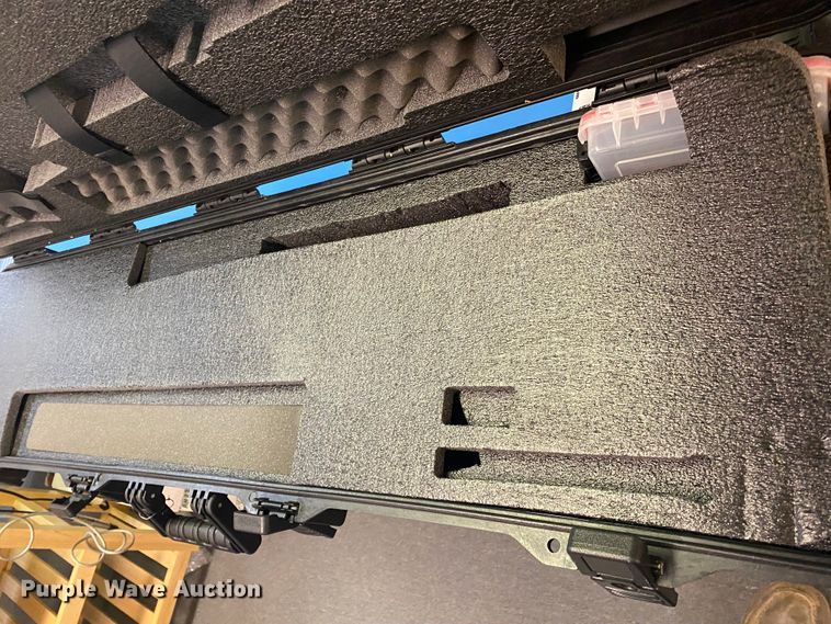 image for item IG9647 Case Club rifle case