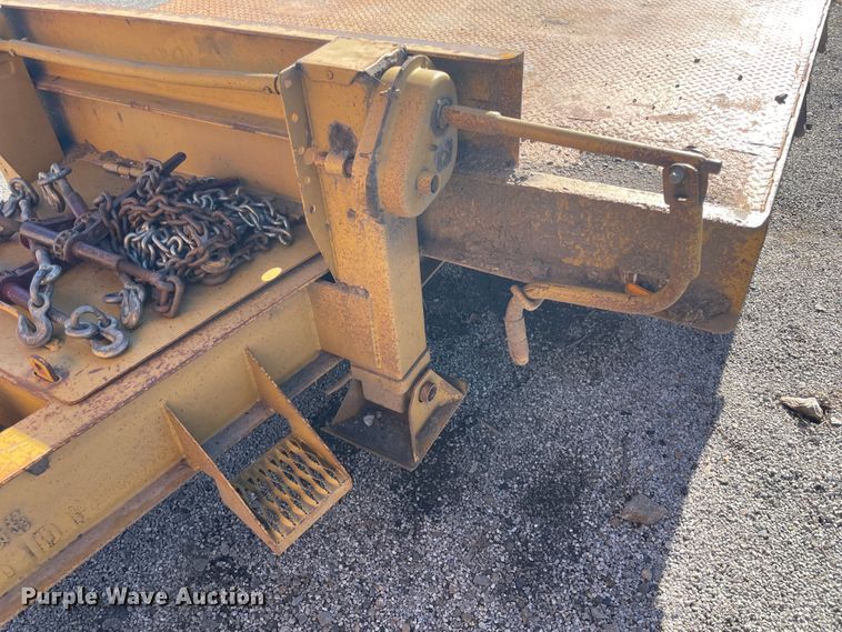 image for item IX9663 1999 Evaco DO10  equipment trailer