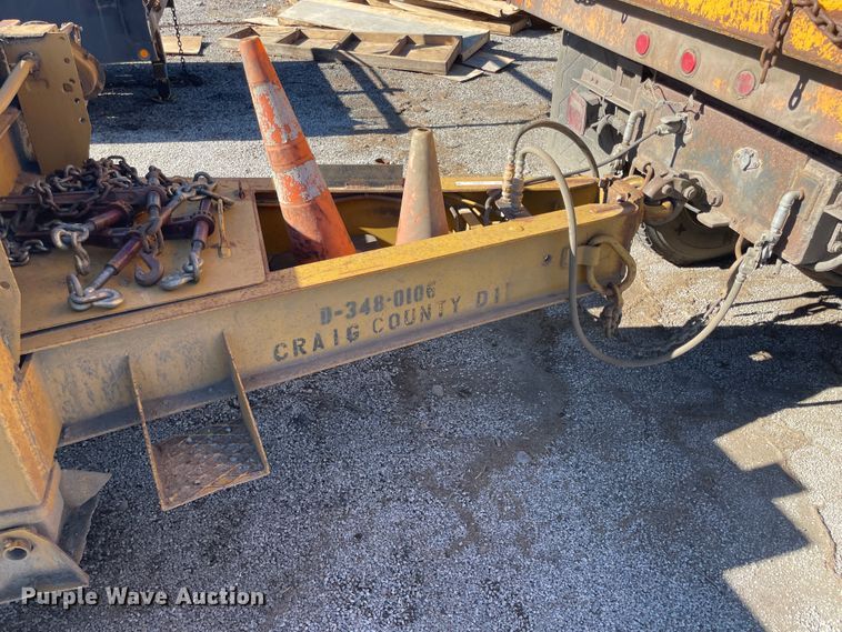 image for item IX9663 1999 Evaco DO10  equipment trailer