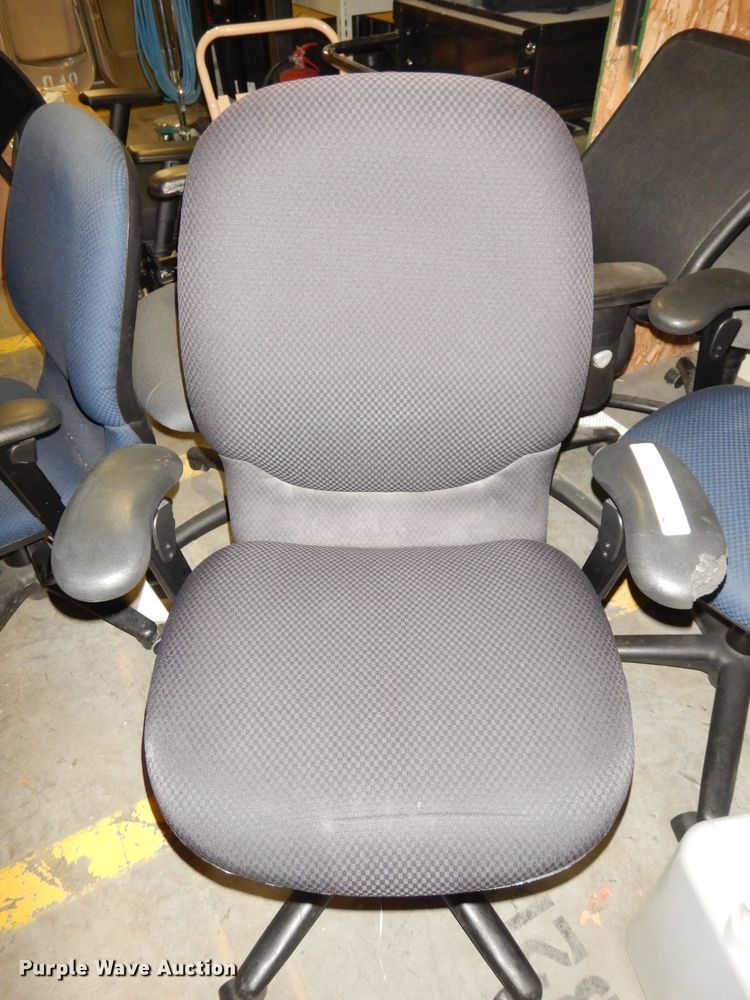 image for item JE9787 (9) chairs