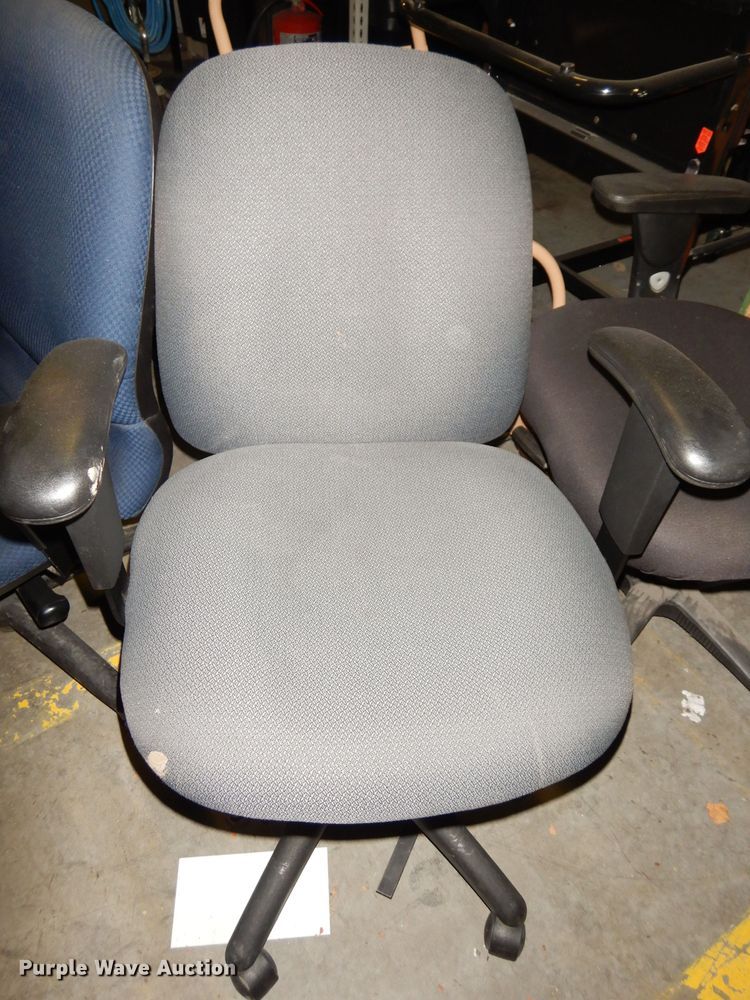 image for item JE9787 (9) chairs