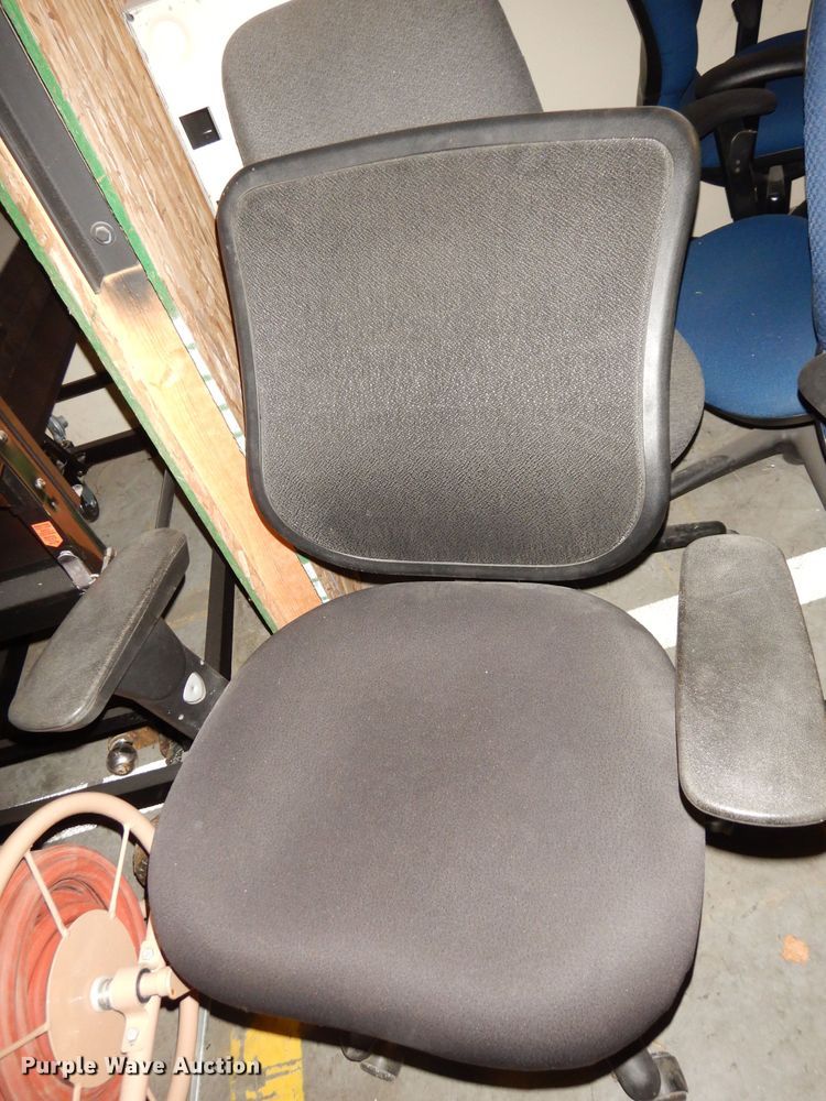 image for item JE9787 (9) chairs