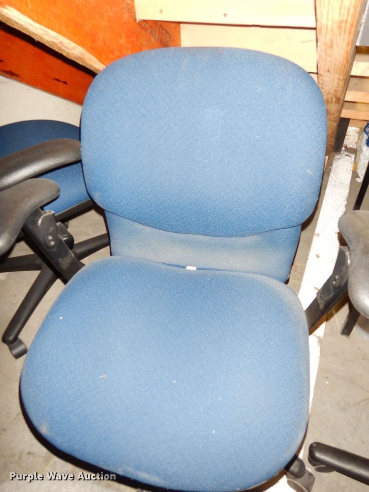 image for item JE9787 (9) chairs