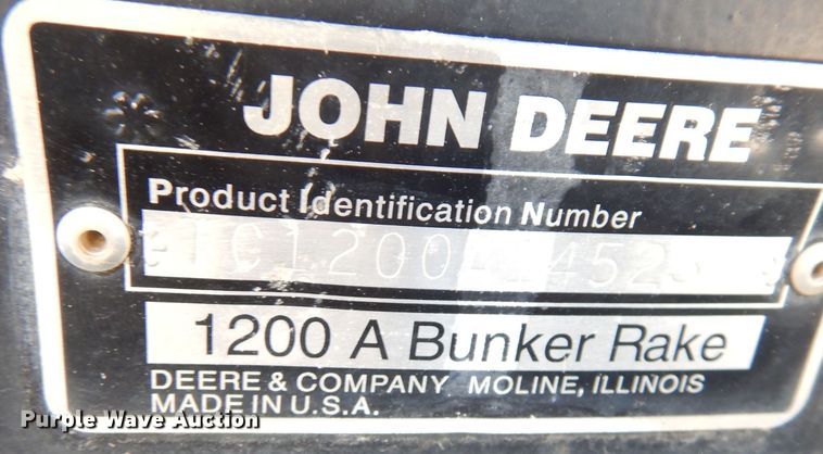 image for item JE9800 John Deere 1200A  bunker rake