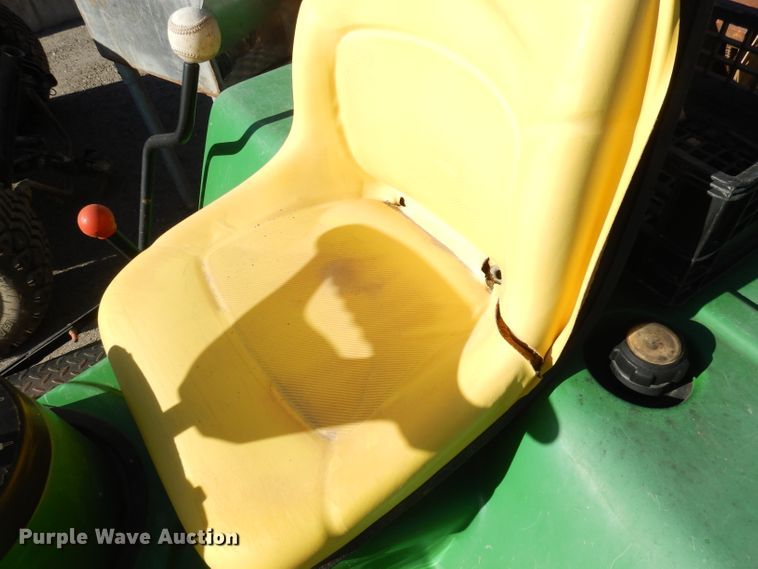 image for item JE9800 John Deere 1200A  bunker rake