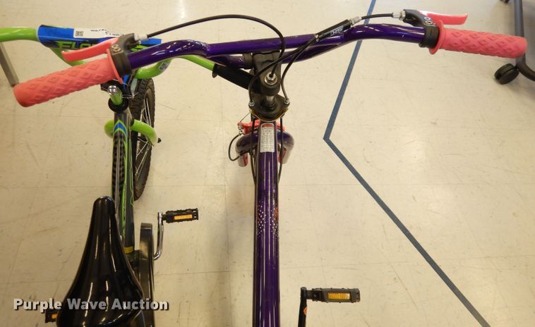 image for item JE9814 (2) bicycles