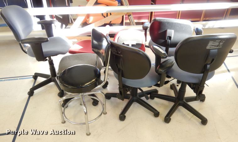 image for item JE9817 (20) office chairs