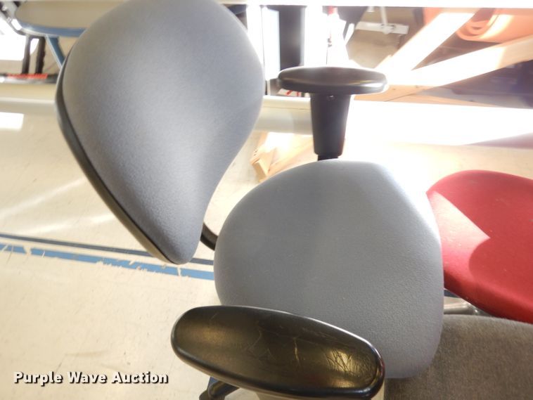 image for item JE9817 (20) office chairs