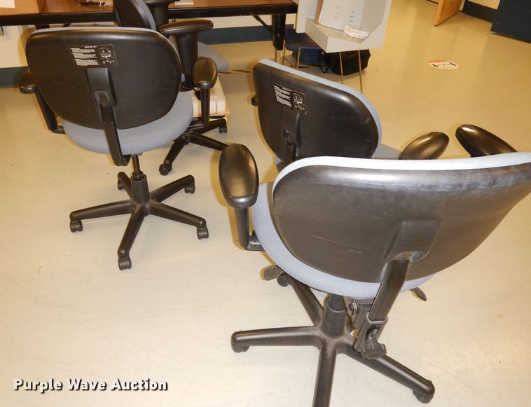image for item JE9817 (20) office chairs