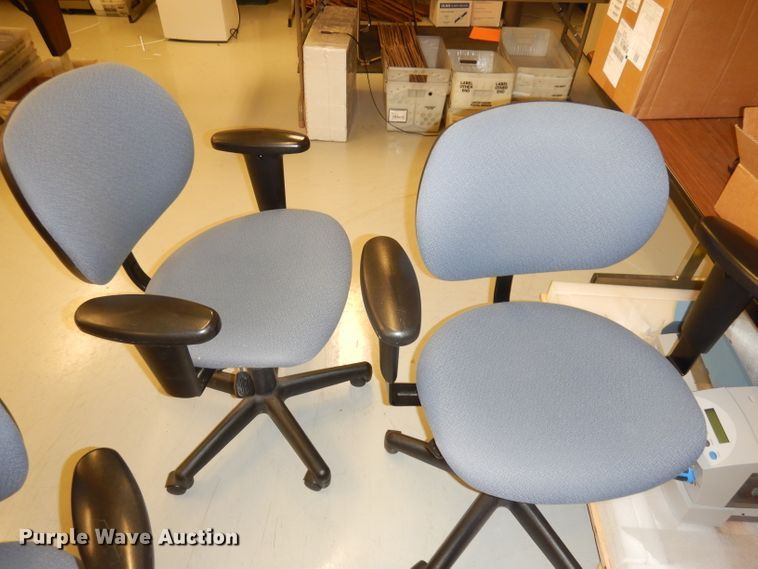 image for item JE9817 (20) office chairs