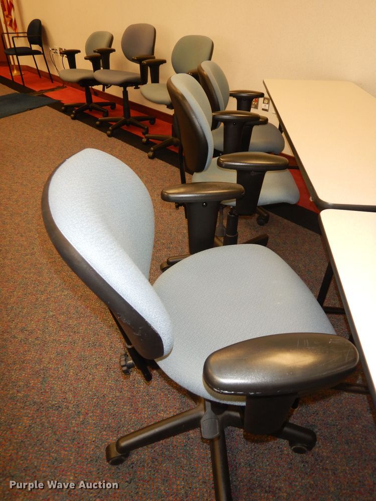 image for item JE9817 (20) office chairs