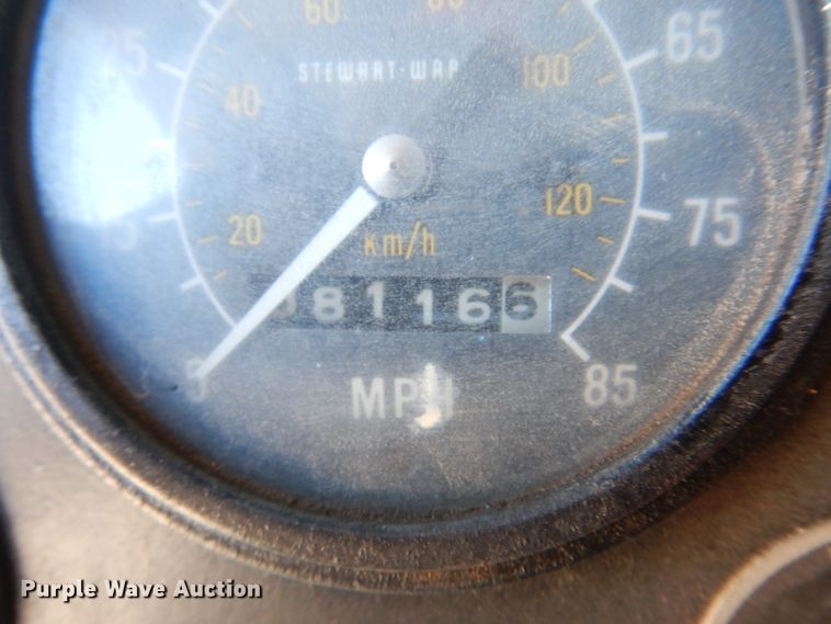 image for item JJ9704 1981 Oshkosh  dump truck