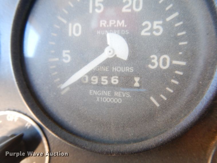 image for item JJ9704 1981 Oshkosh  dump truck