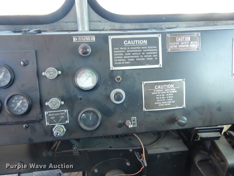 image for item JJ9704 1981 Oshkosh  dump truck