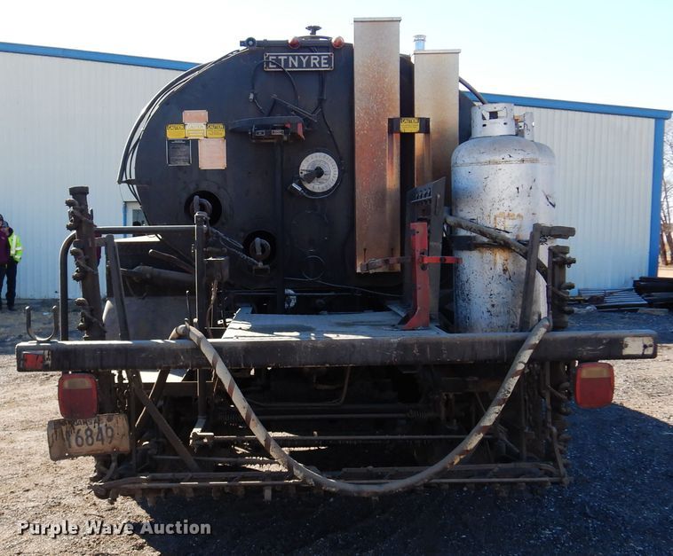 image for item JJ9705 1980 GMC 7000  oil distributor truck