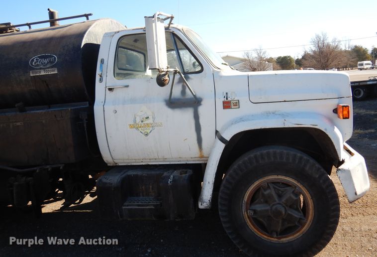 image for item JJ9705 1980 GMC 7000  oil distributor truck