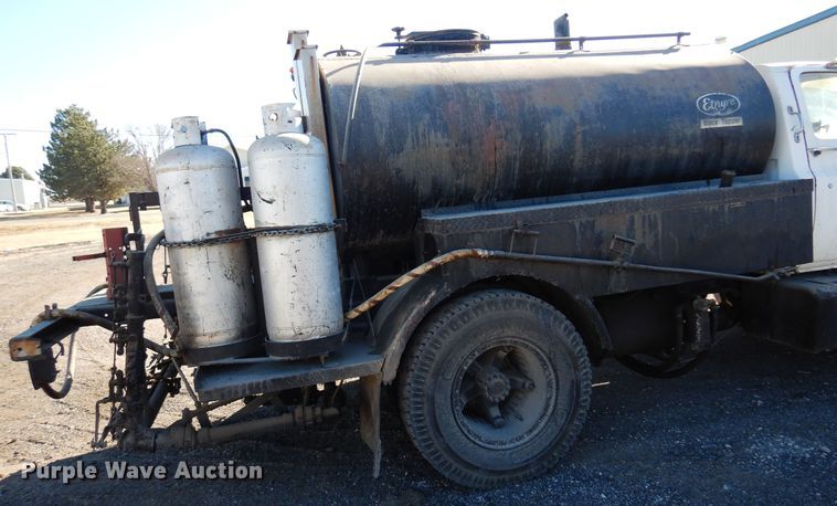 image for item JJ9705 1980 GMC 7000  oil distributor truck