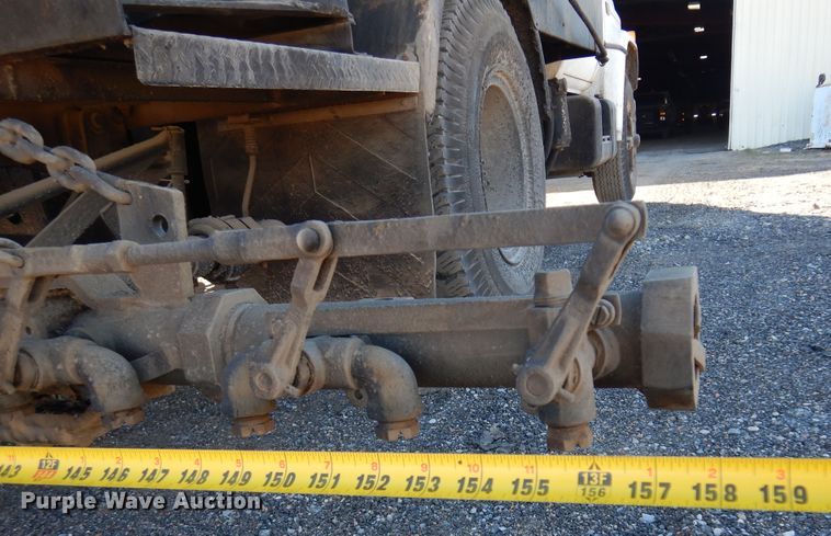 image for item JJ9705 1980 GMC 7000  oil distributor truck