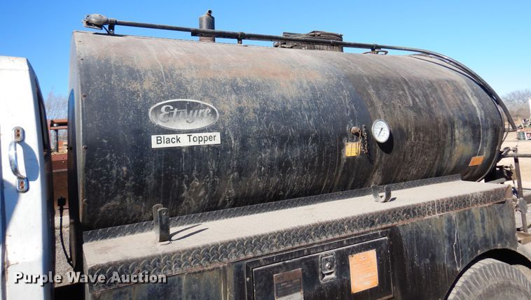 image for item JJ9705 1980 GMC 7000  oil distributor truck