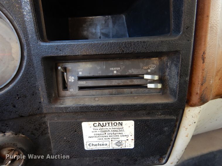 image for item JJ9705 1980 GMC 7000  oil distributor truck