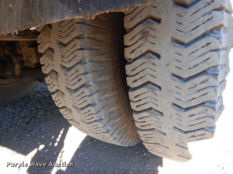 image for item JJ9705 1980 GMC 7000  oil distributor truck