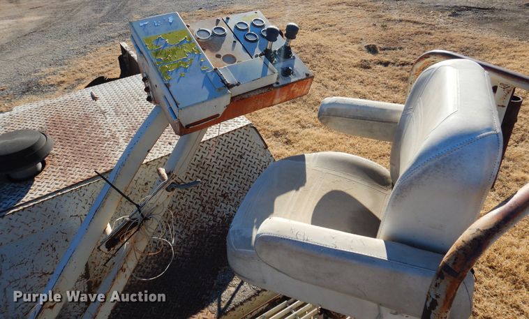 image for item JJ9710 1989 Cedarapids CR-461  paver