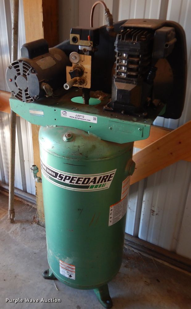 image for item JJ9712 Speedaire  air compressor