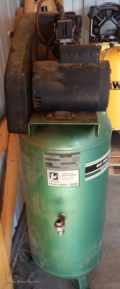 image for item JJ9712 Speedaire  air compressor