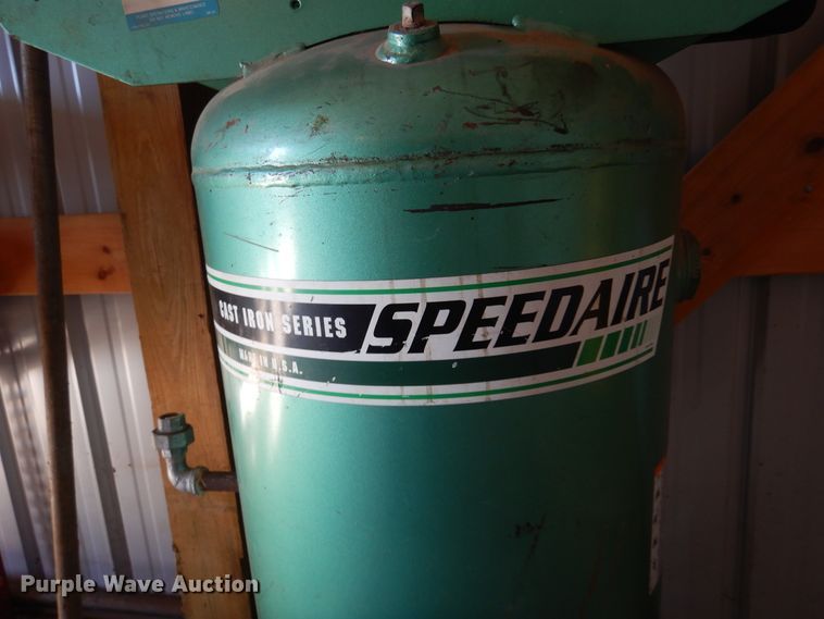 image for item JJ9712 Speedaire  air compressor