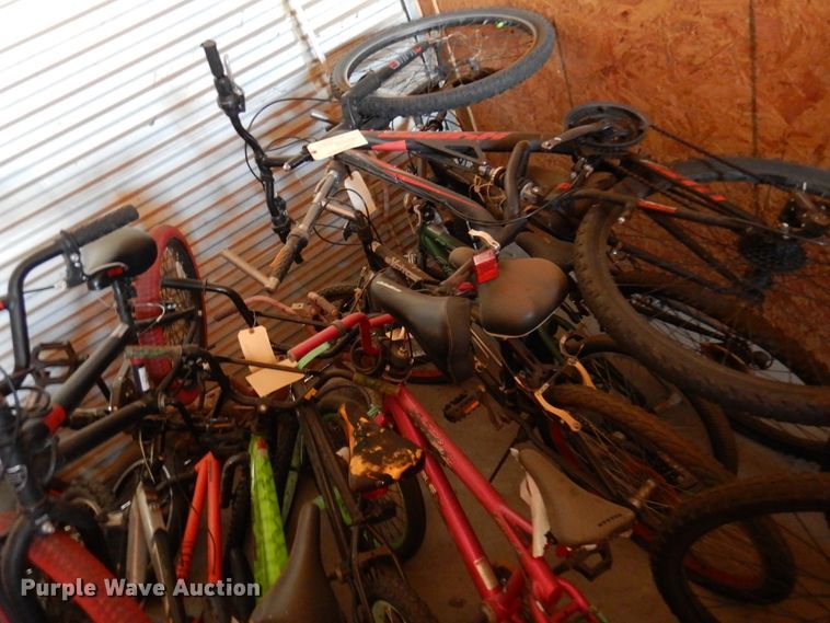 image for item JJ9713 Approximately 22 bicycles
