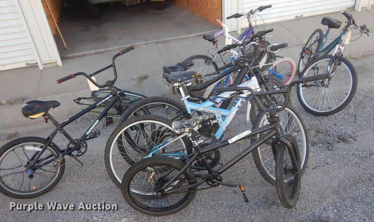 image for item JJ9714 (8) bicycles