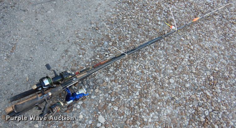 image for item JJ9715 (6) fishing poles