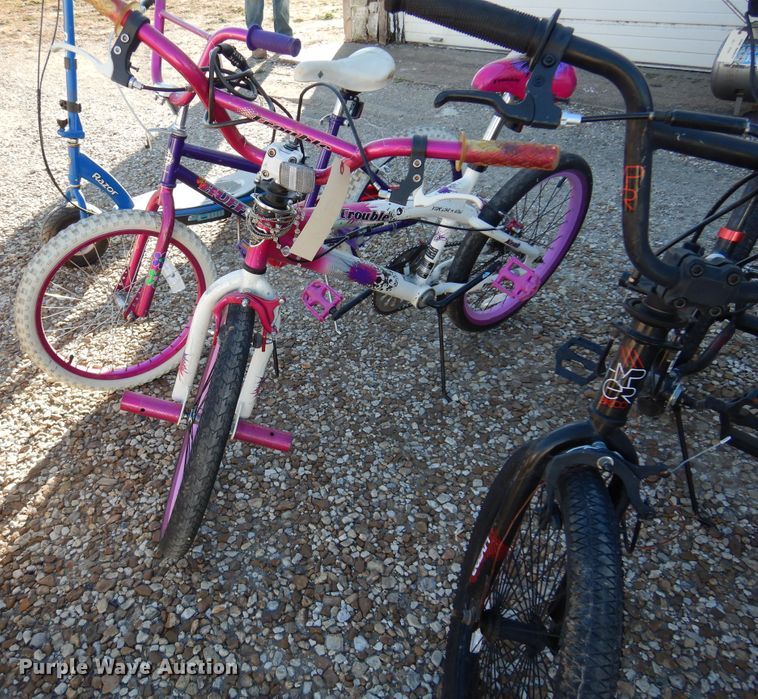 image for item JJ9717 (6) bicycles